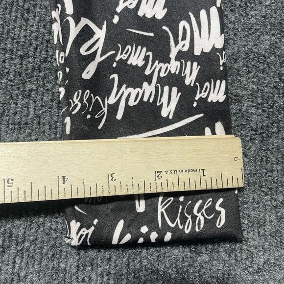 First Looks Leggings Womens S/M Black Kiss Script Print Seamless Skimmer Stretch - Picture 9 of 9